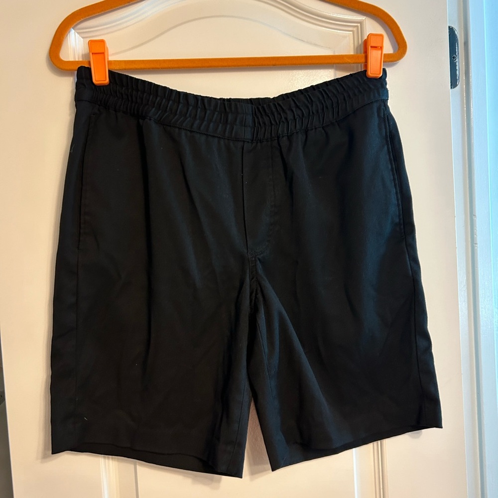 Murano Medium Black Shorts